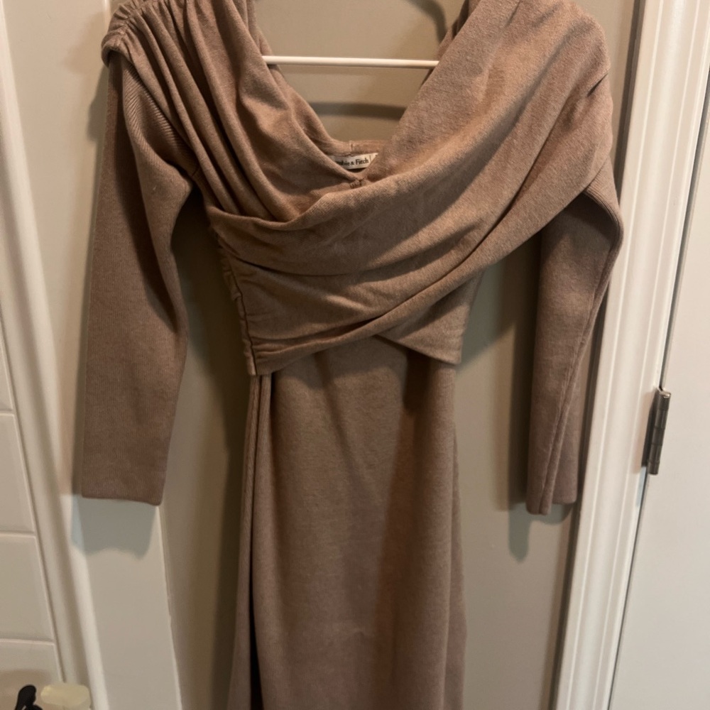 Abercrombie Taupe Knit Women’s Dress
